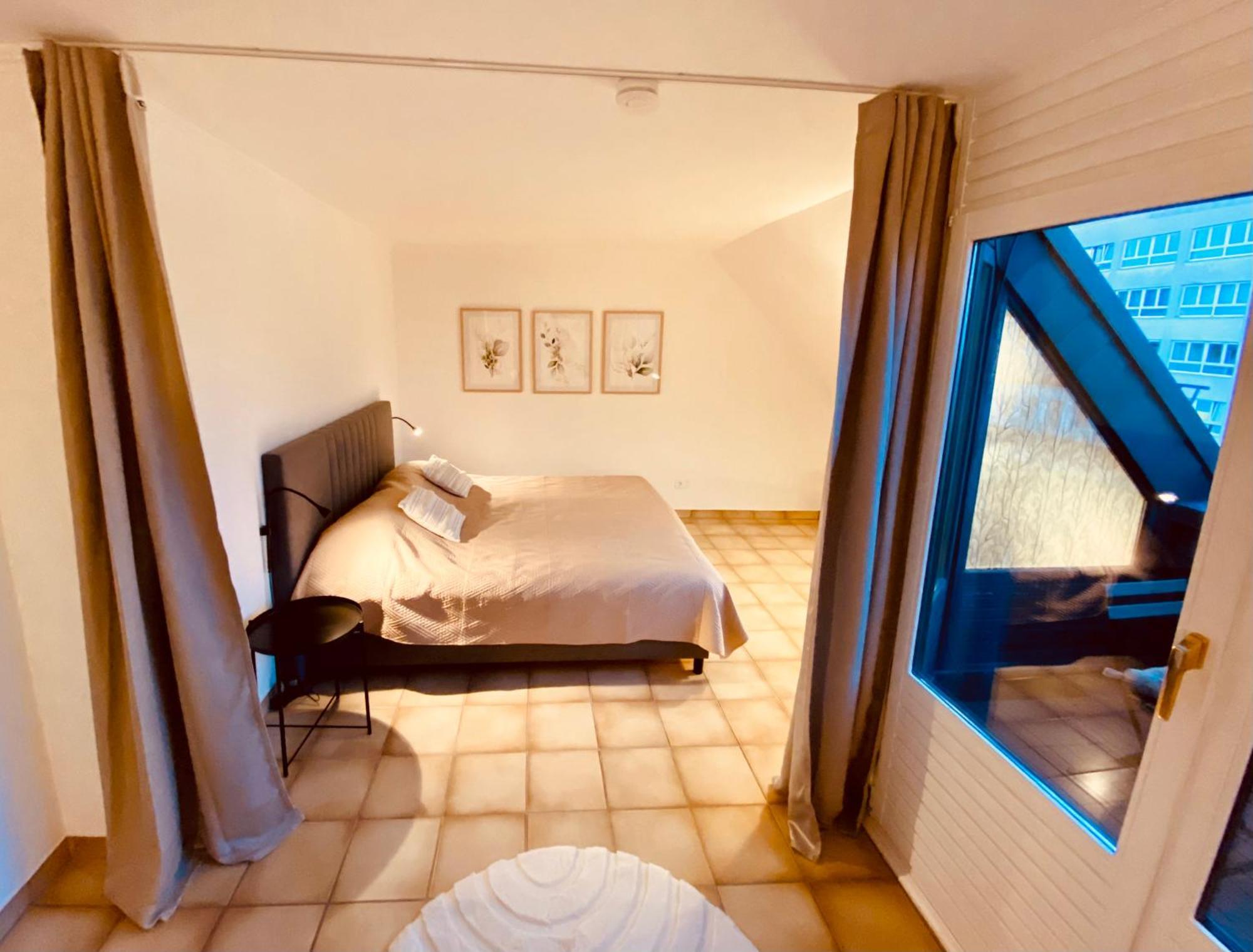 Living With Soul - Appartement Ueber Den Daechern Von Wiesbaden Luaran gambar