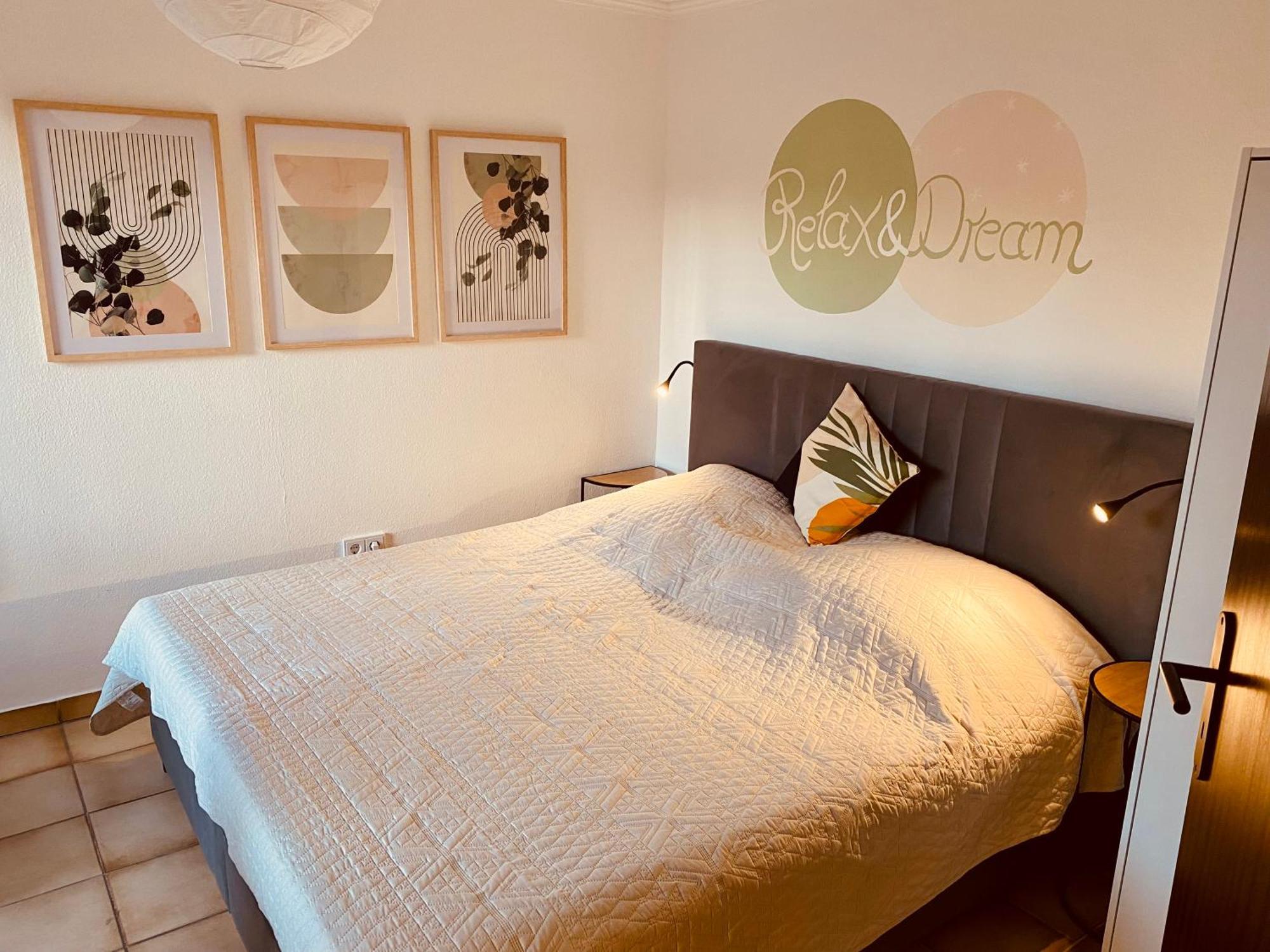 Living With Soul - Appartement Ueber Den Daechern Von Wiesbaden Luaran gambar